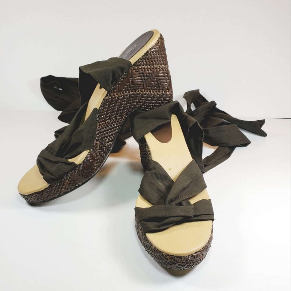 Pazzo Espadrilles Lace up Wedgies, Chocolate Brown Wide Fabric sz 9